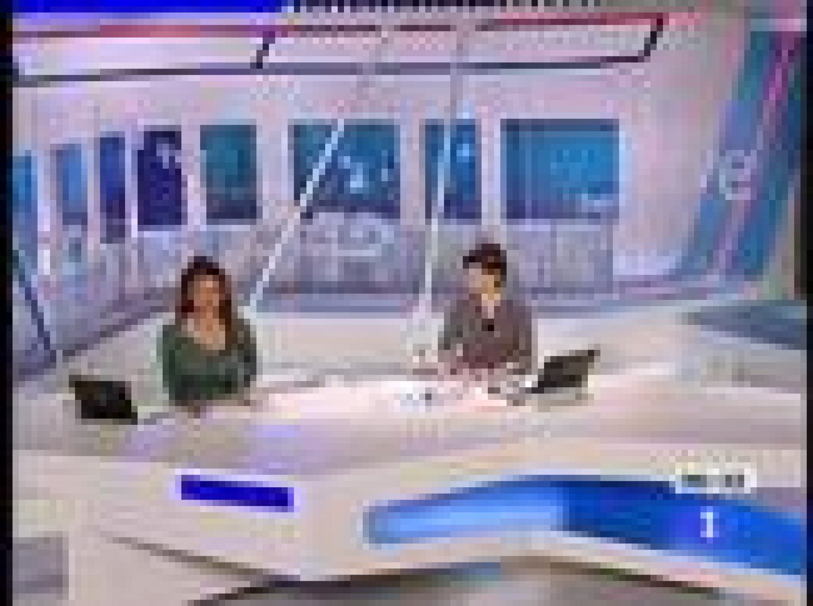 Telediario 1: Telediario en 4' - 15/11/10 | RTVE Play
