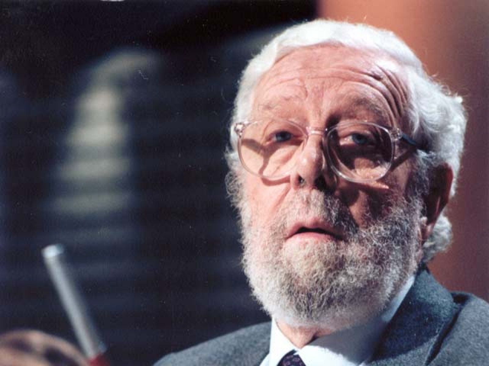 El mundo del cine despide apesadumbrado a uno de los grandes maestros del cine español, Luis García Berlanga.