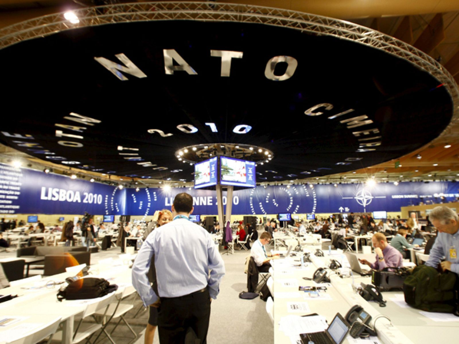 La OTAN tiene previsto abordar los cambios más importantes desde su creación en la cumbre de Lisboa