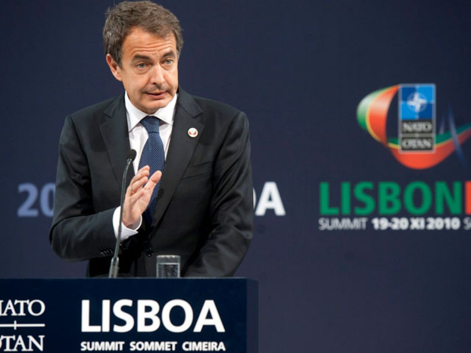 Zapatero explica el acuerdo alcanzado con Rusia en la Cumbre de la OTAN | Ver