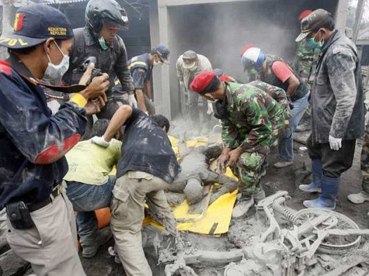 Informe Semanal - Merapi, la montaña de fuego