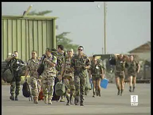  - Envío de aviones al chad