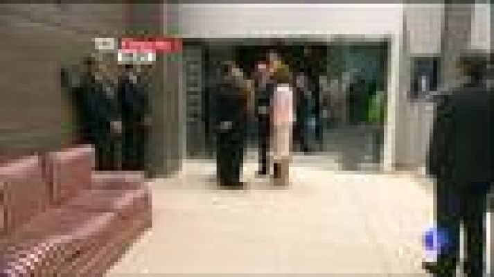 L'Informatiu - Comiat Benet XVI a l'aeroport