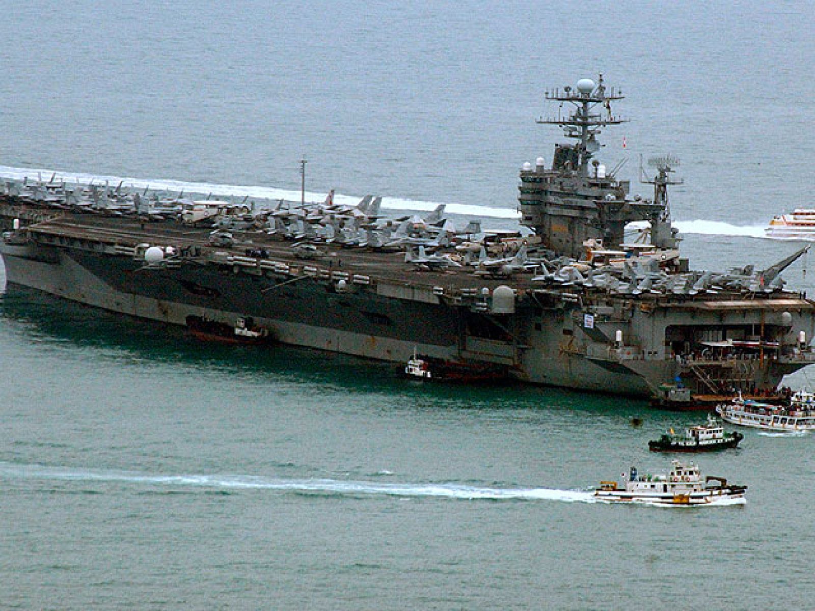 Telediario matinal en cuatro minutos - 24/11/10 | Ver