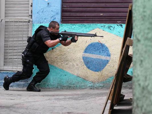 Telediario 1 - Telediario en 4' - 25/11/10