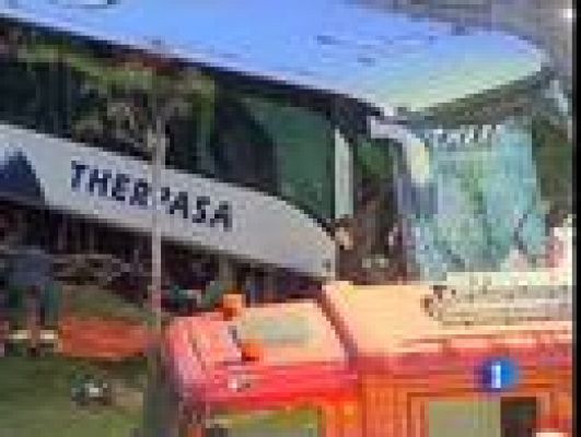 Telediario 1 - Accidente de autobús en Zaragoza