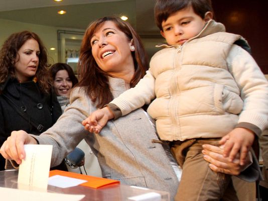  - Alicia Sánchez-Camacho vota