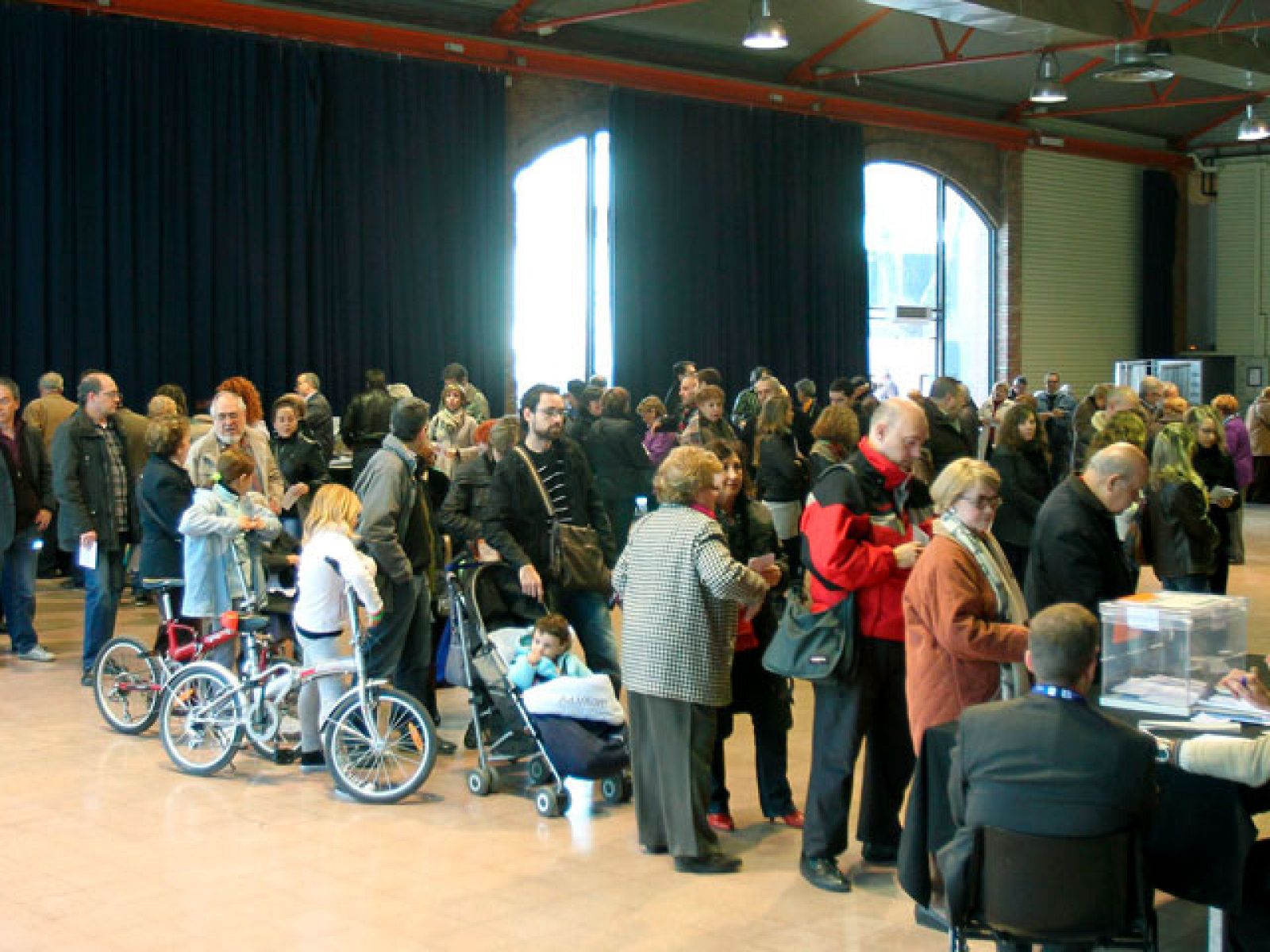 Más de 230.000 jóvenes pueden votar por primera vez