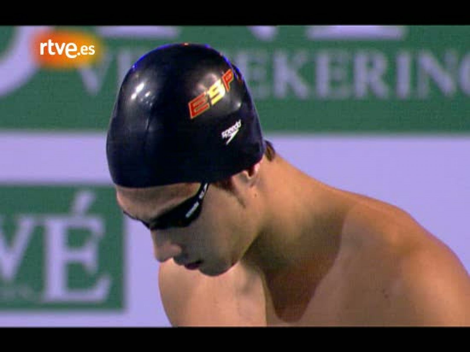 Melquiades Álvarez ganó la medalla de plata de los 200 metros braza de los Campeonatos de Europa en piscina corta que se disputan en Eindhoven (Holanda).