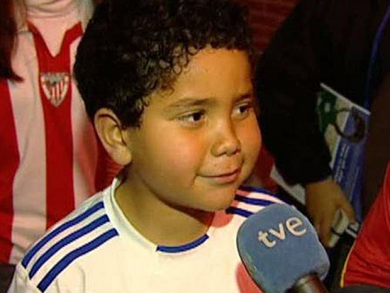 Los niños también han hecho su porra para el clásico del fútbol español. La mayoría apuestan por la goleada de sus equipos favoritos.