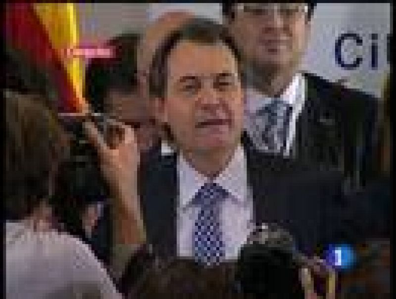 Artur Mas celebra la rotunda victoria de CiU en las elecciones