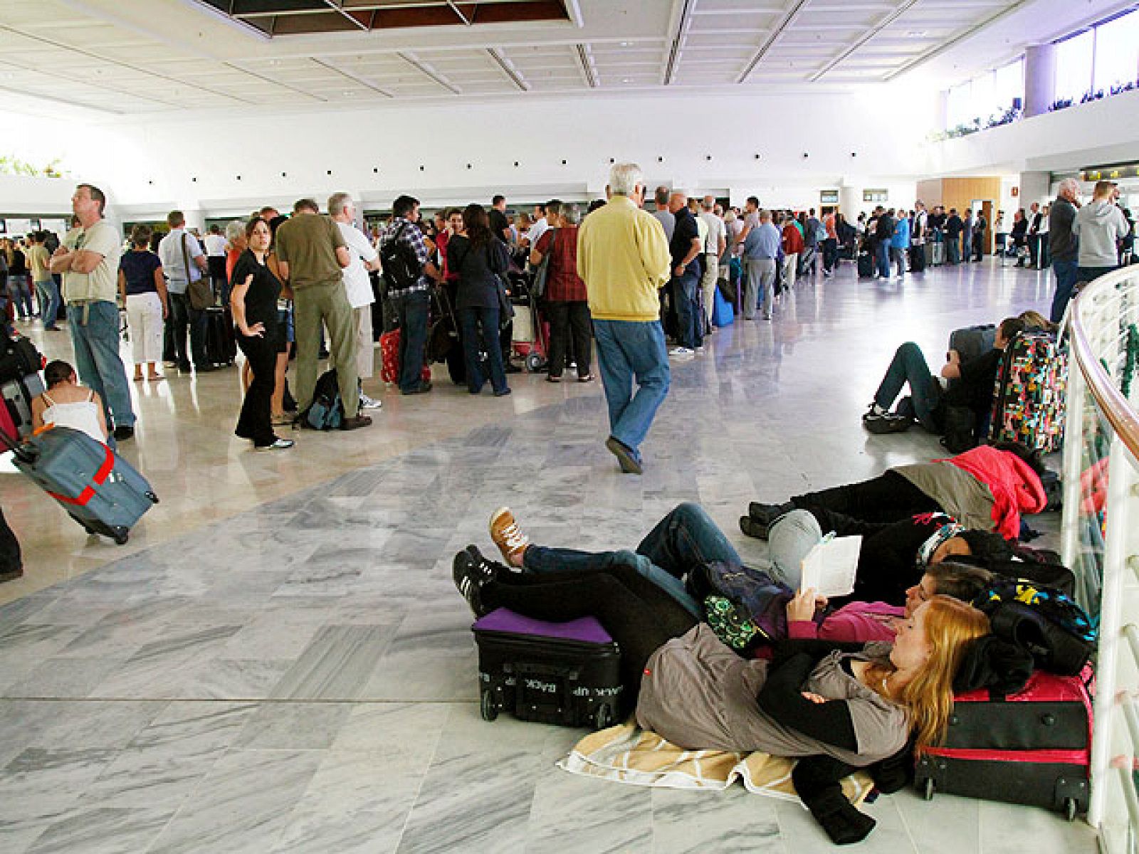 ¿Qué se hace en estos casos de huelga de controladores?