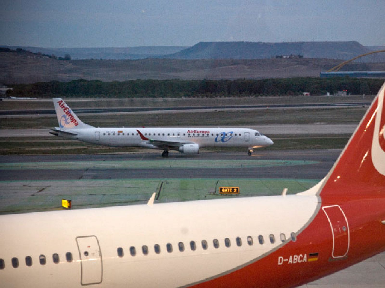 Despegan los primeros vuelos desde los aeropuertos españoles