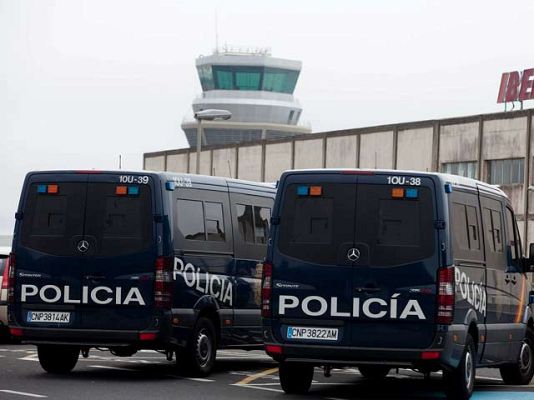 Telediario 1 - Telediario 2 en 4' - 04/12/10