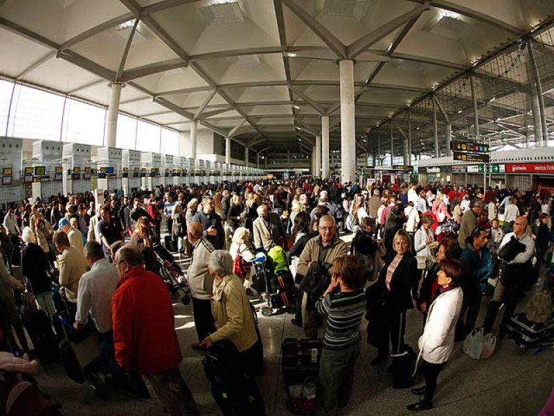 La crisis de los controladores copa el espacio en las redes sociales