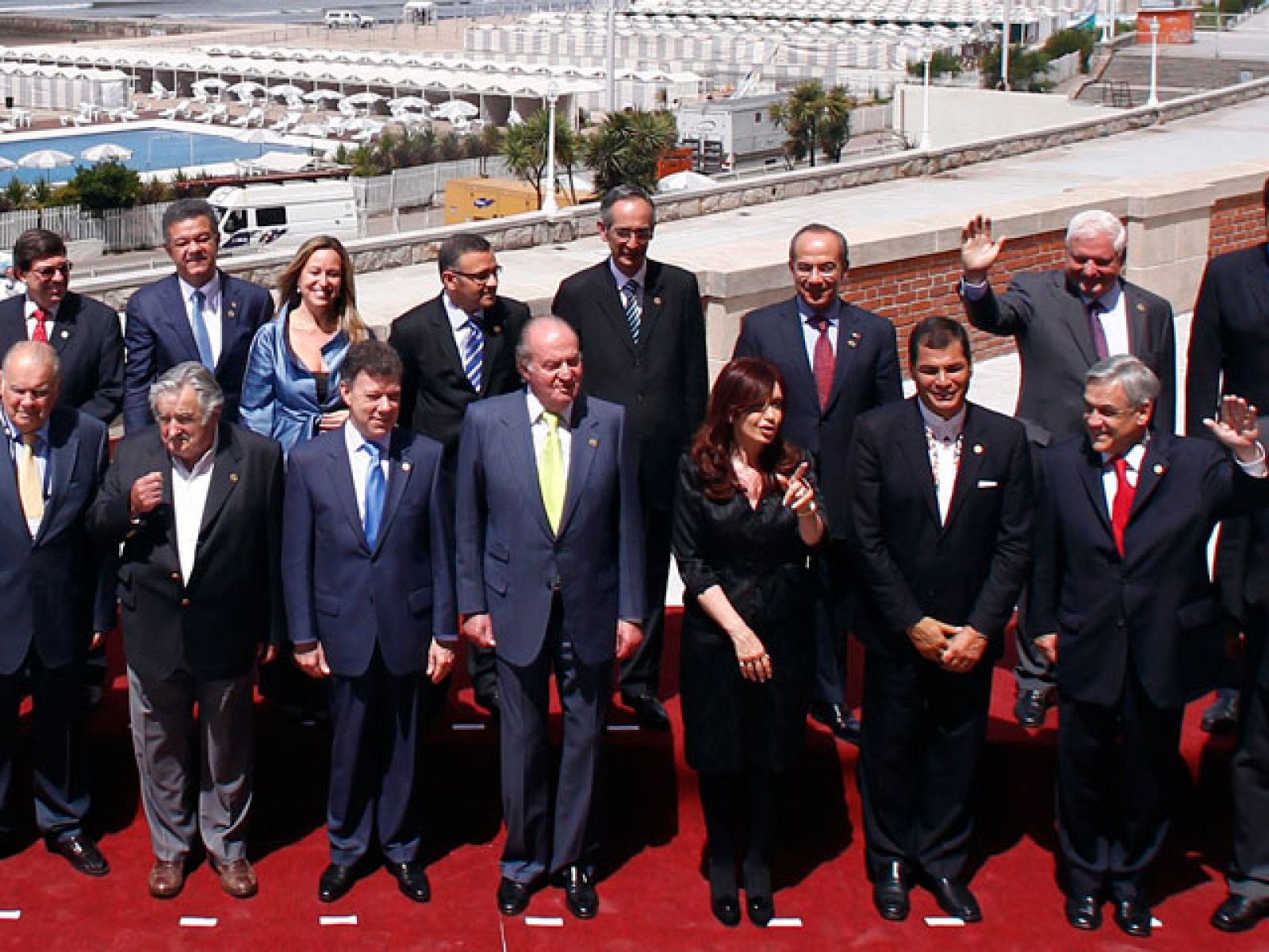 La XX Cumbre Iberoamericana finaliza con una apuesta por la democracia y la educación | Ver