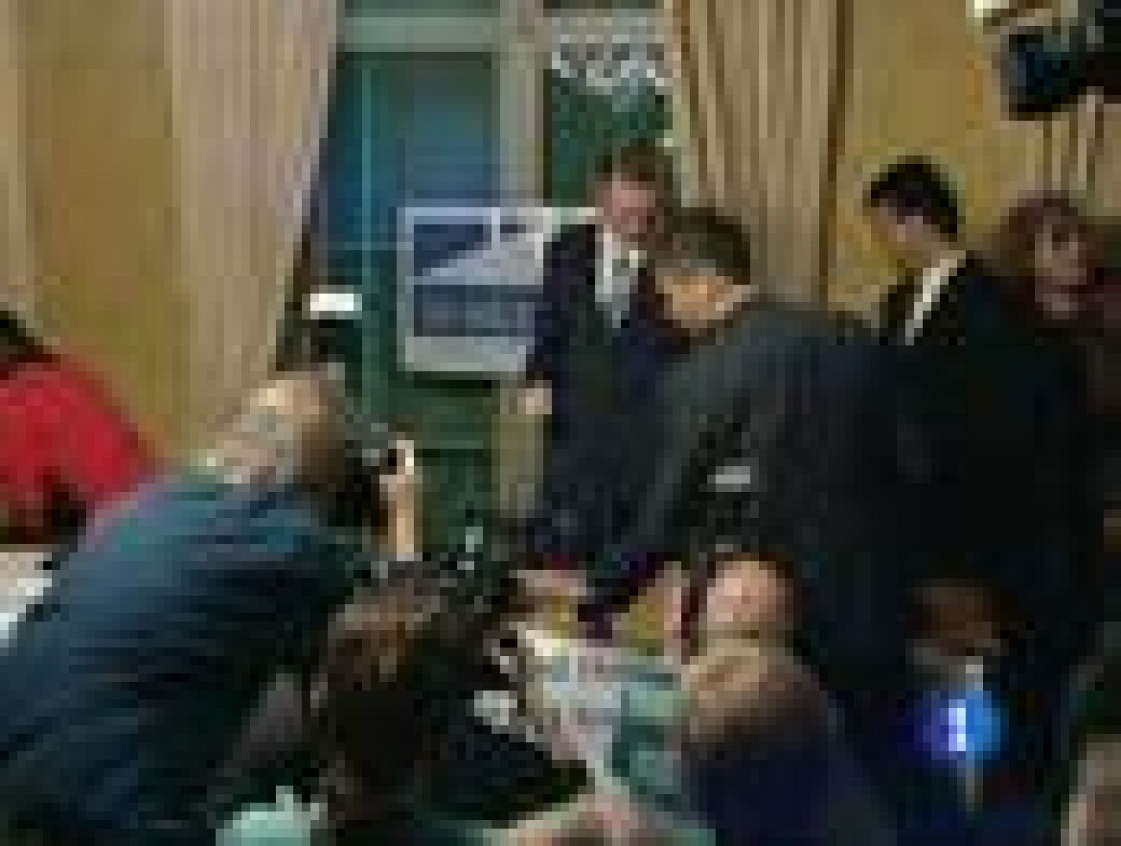 Julian Assange, el fundador del portal Wikileaks, está detenido y declara en Londres. | Ver