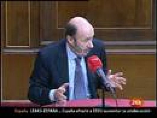  - Rubalcaba habla de ETA, Wikileaks y su vida política