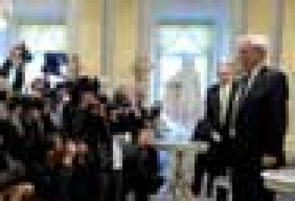 Telediario 1 - El Cervantes de Estocolmo y Llosa