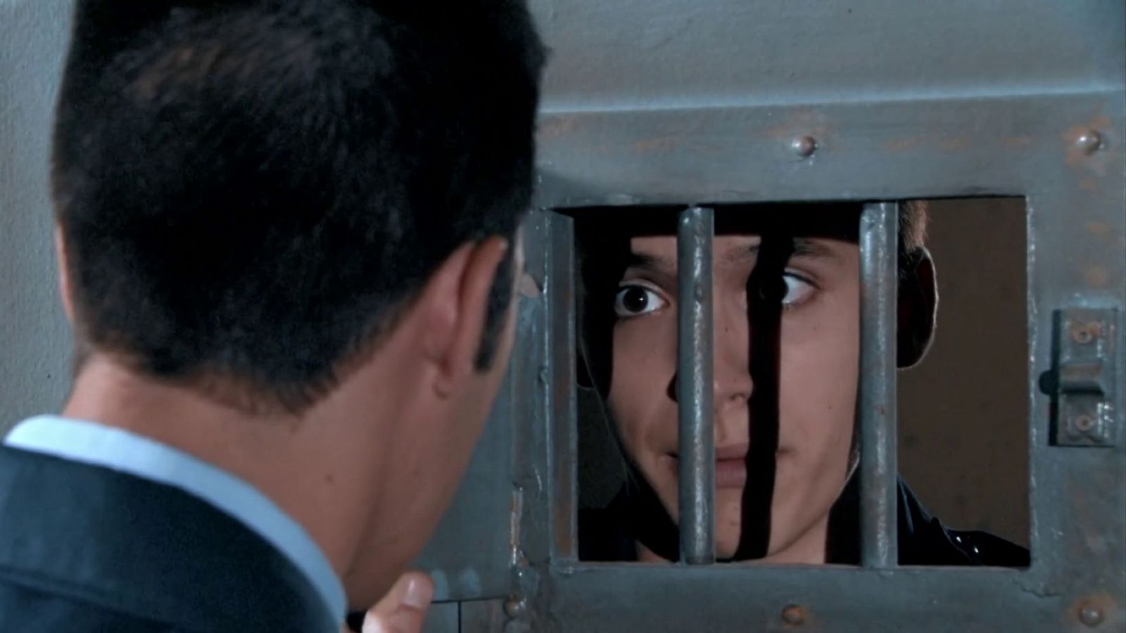 Cuéntame cómo pasó - T12 - Episodio 5: Carlos tiró su fusil - Ver ahora