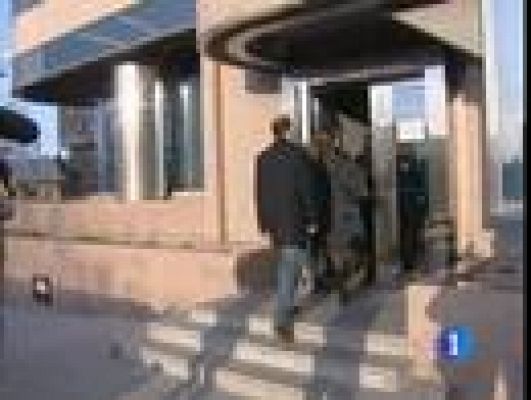 Telediario 1 - Los controladores guardan silencio