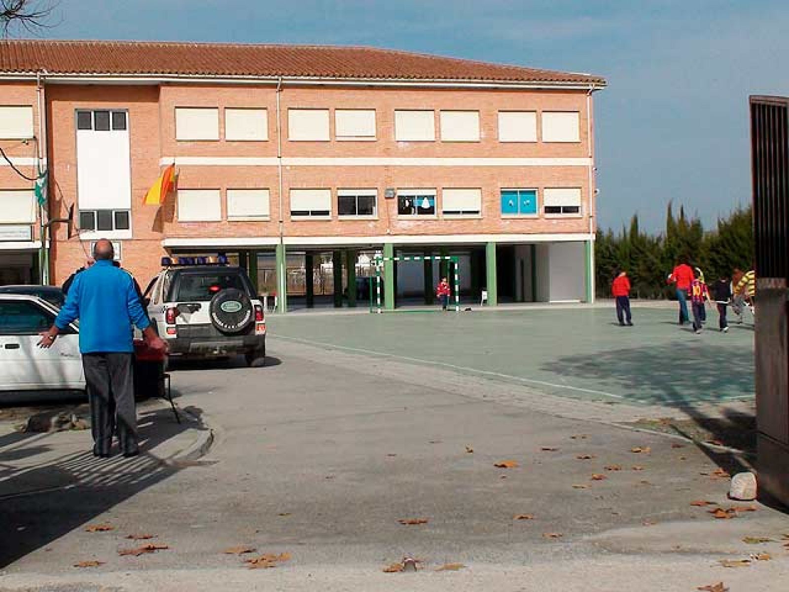 Condenan a una madre a tres años de prisión por pegar a una maestra