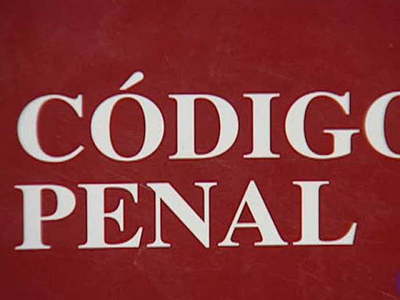 La reciente Ley Antidopaje en España no impone penas por el uso personal de sustancias dopantes, que sí deriva en sanciones deportivas, pero si impone penas para el tráfico de suspancias dopantes.