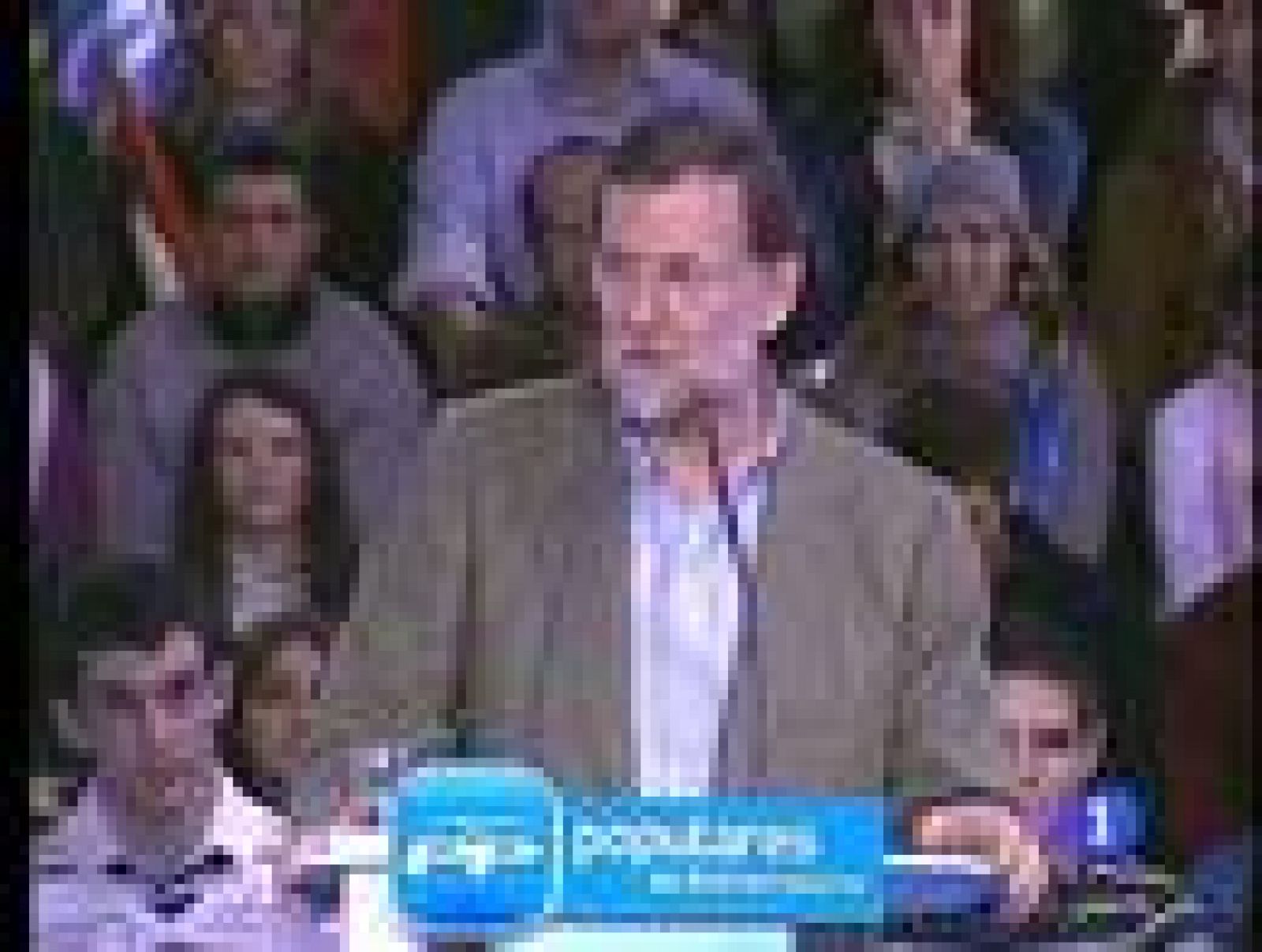  Rajoy critica la gestión de la crisis de los aeropuertos