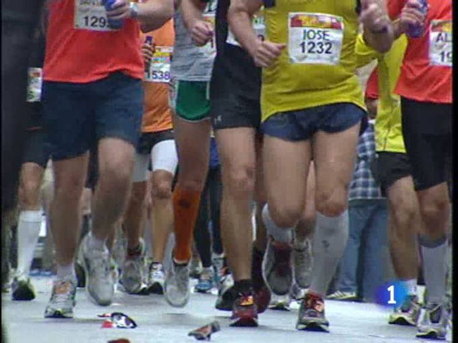 Los aficionados al atletismo se echaron a la calle a pesar de la 'Operación Galgo' contra el dopaje, que ha conmocionado a este deporte. En Castellón se pudo ver a ilustres como Chema Martínez