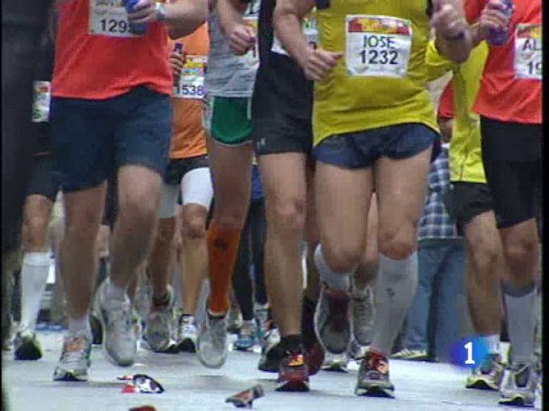 Los aficionados al atletismo se echaron a la calle a pesar de la 'Operación Galgo' contra el dopaje, que ha conmocionado a este deporte. En Castellón se pudo ver a ilustres como Chema Martínez