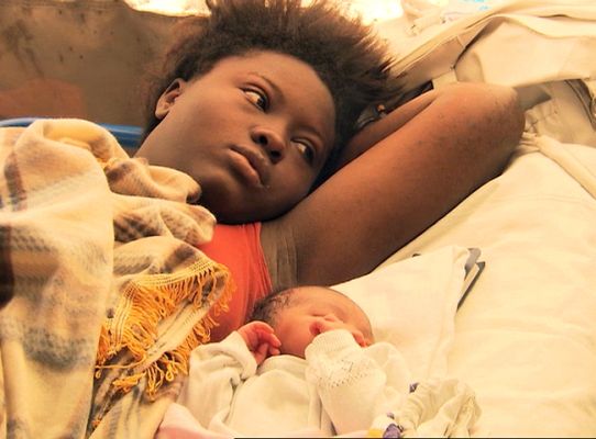 Telediario 1 - Se triplican los embarazos en Haití