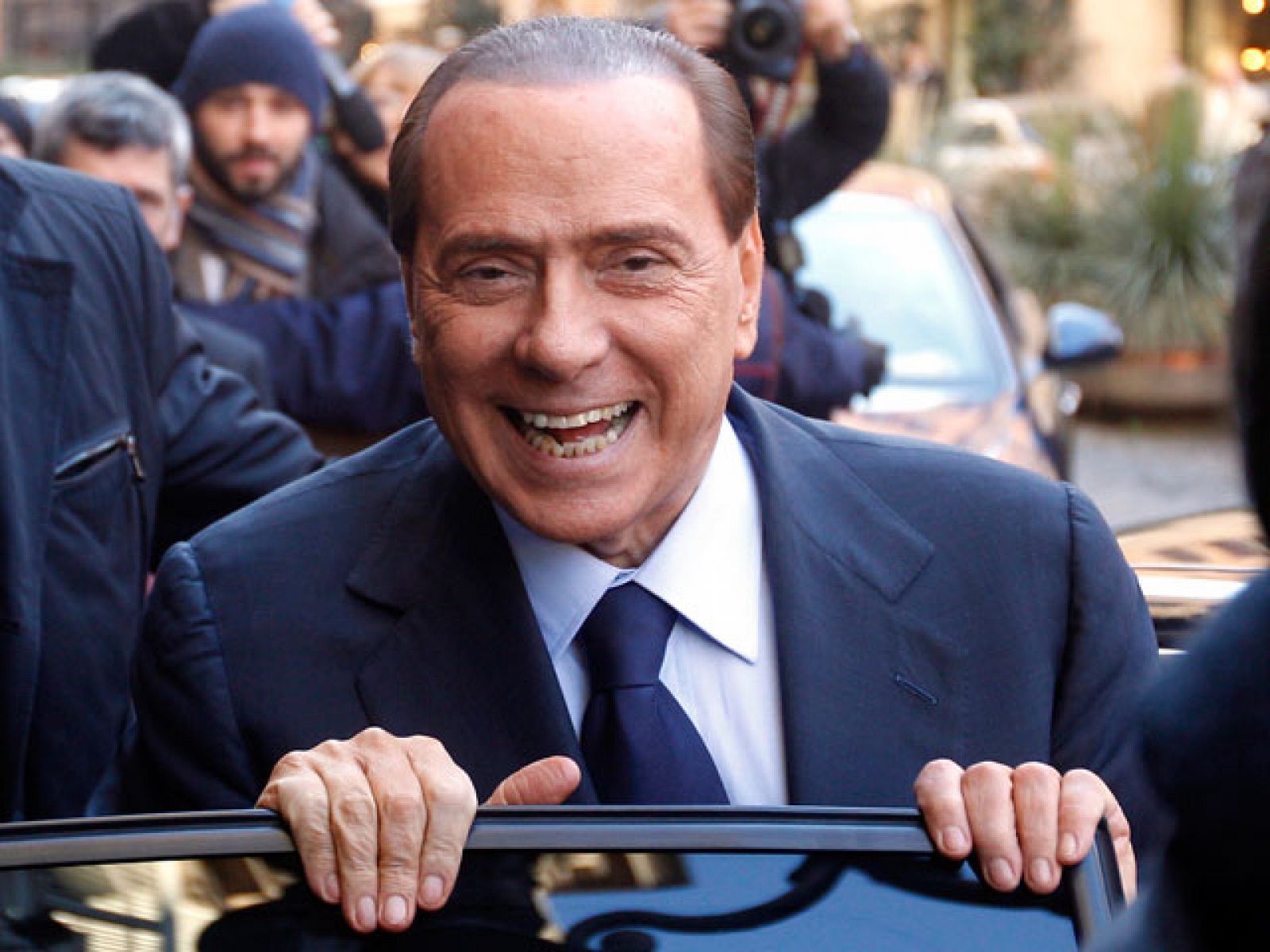 Para sus seguidores es el líder que ha dado estabilidad política a Italia.