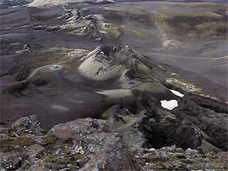 En las lunas heladas de nuestro sistema solar los volcanes no expulsan lava, sino hielo. Así lo revela un mapa tridimensional realizado gracias a los datos recogidos por la sonda Cassini, que fue lanzada en 2004 para estudiar el planeta de los anill