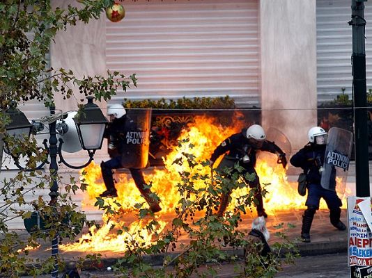  - Disturbios en la huelga griega