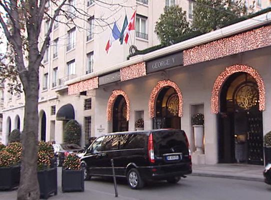 Telediario 1 - Lujo 'asiático' en París