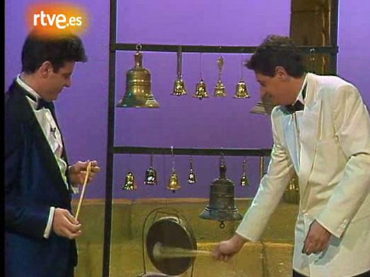 Humor en el Archivo de RTVE - Martes y Trece: campanadas