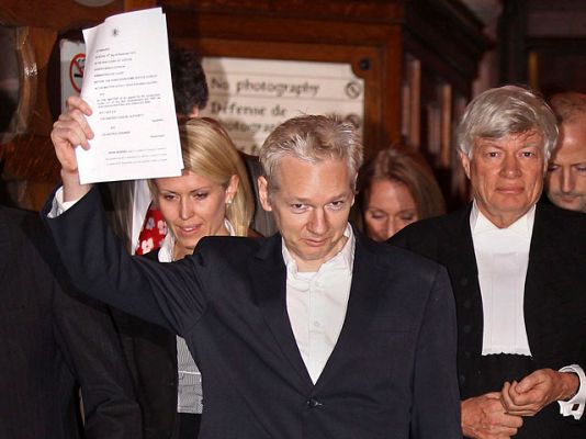 Telediario 1 - Telediario en 4' - 16/12/10