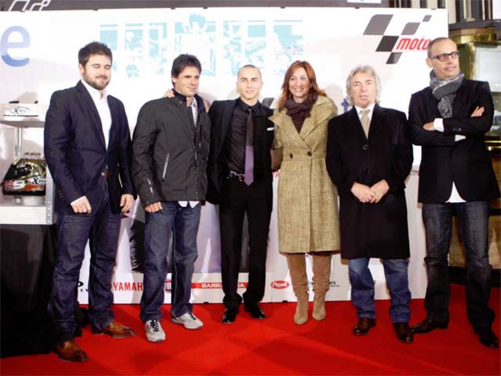 El propio Jorge Lorenzo ha asistido al estreno del documental 'Jorge' que se ha llevado a cabo en la Gran Vía madrileña.