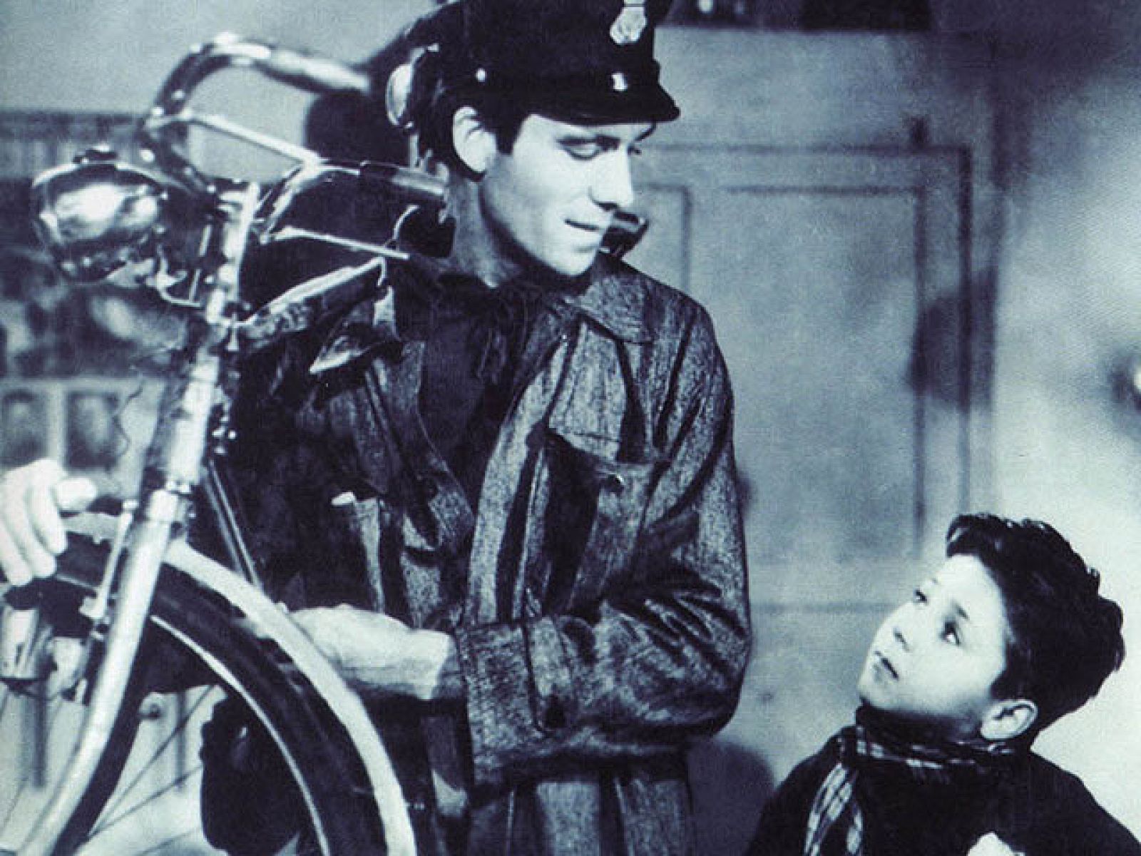 En este tercer capítulo dedicado al Neorrealismo italiano nos ocupamos de una de las películas más improtantes de la historai del cine: 'El ladrón de bicicletas', de Vittorio de Sica