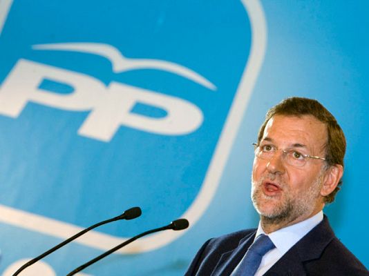 Telediario 1 - Rajoy critica gestión de Zapatero