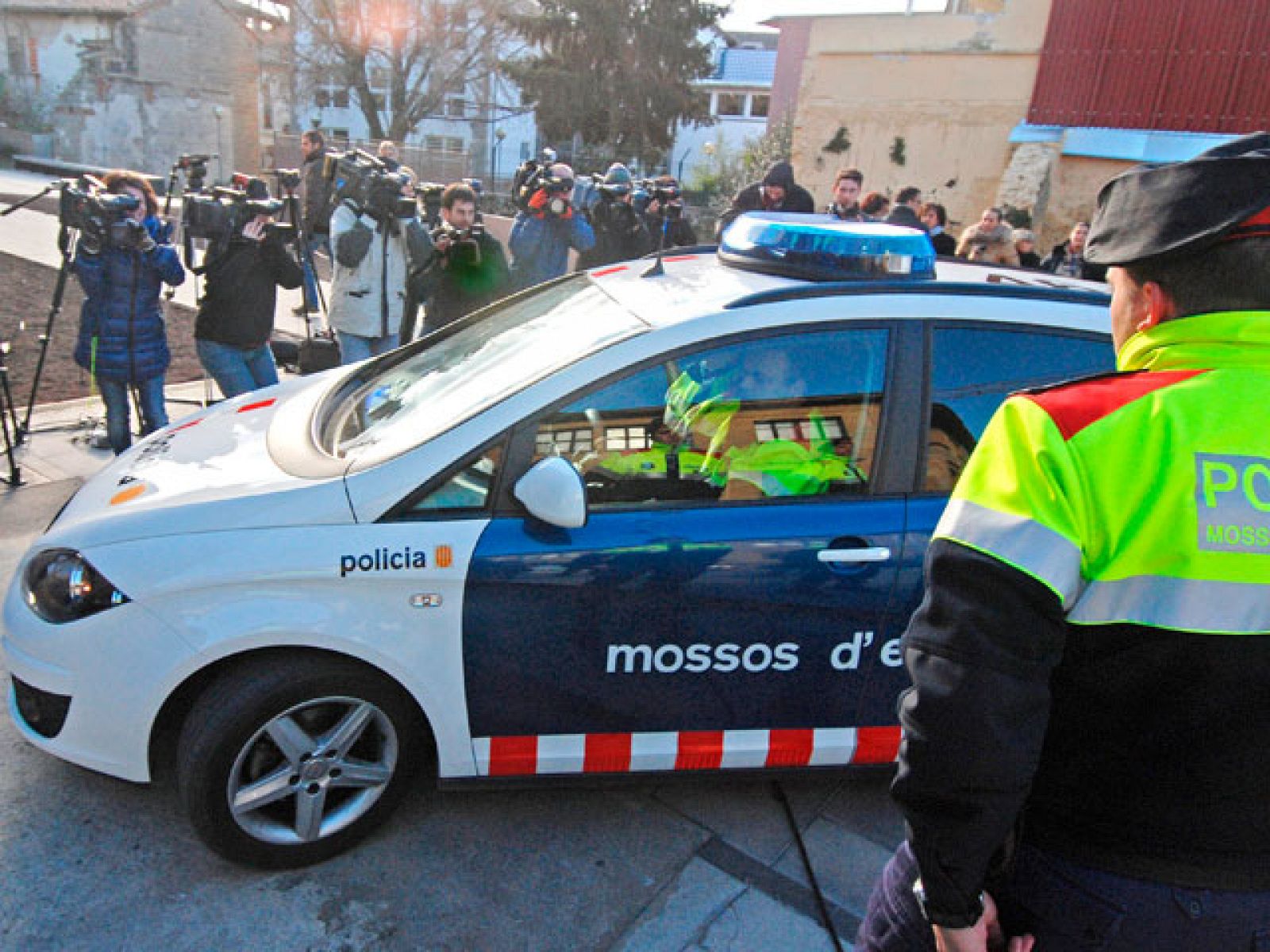 Telediario 1: Cárcel sin fianza para asesino Olot | RTVE Play