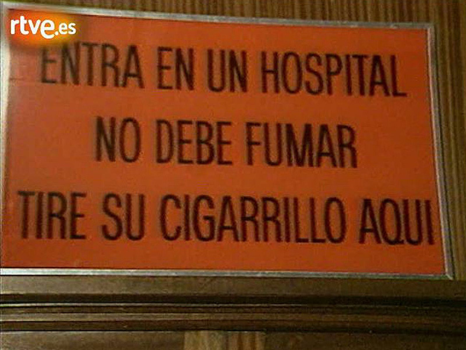 La ley antitabaco de 1988 prohibió fumar en colegios y hospitales