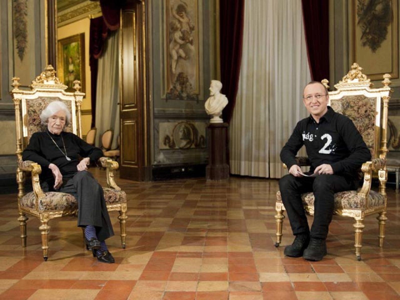 Ana María Matute presenta 'La puerta de la luna' en Página 2' (II parte) | Ver