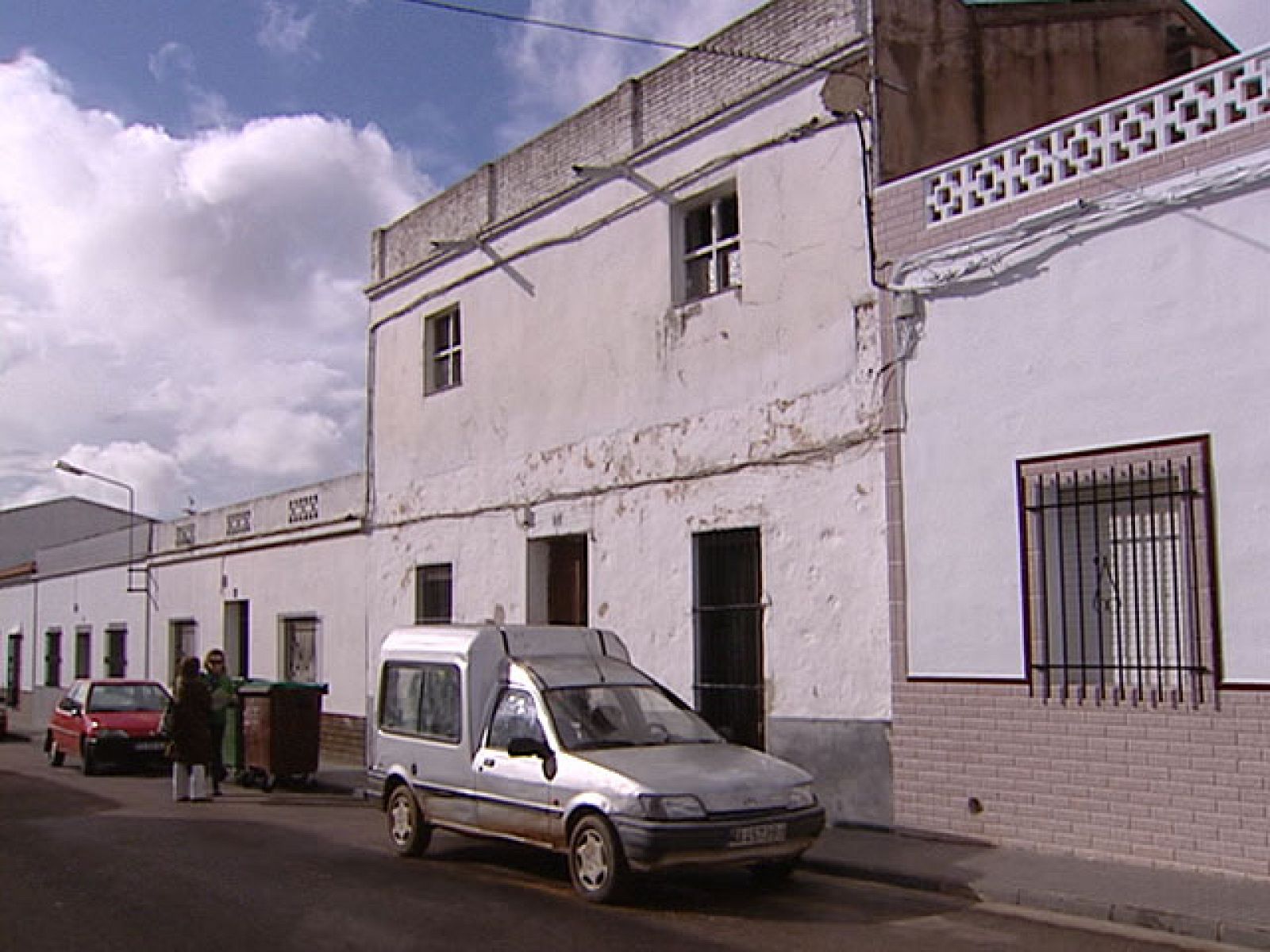 Ha estado más de tres meses retenida en una casa de Arroyo de San Serván en Badajoz. Sus padres habían denunciado la desaparición en septiembre y hace unos días un policía local consiguió liberarla.