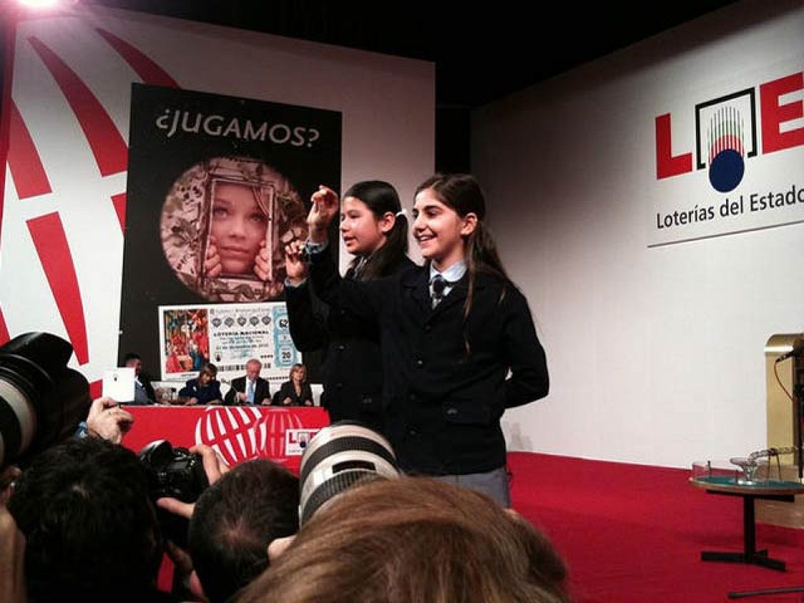 75.869, el primer quinto de la Lotería de Navidad