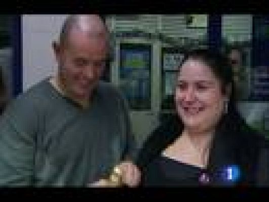 Lotería de Navidad - Un "ritual de posicionamiento energético" ha llevado el Gordo a Alcorcón