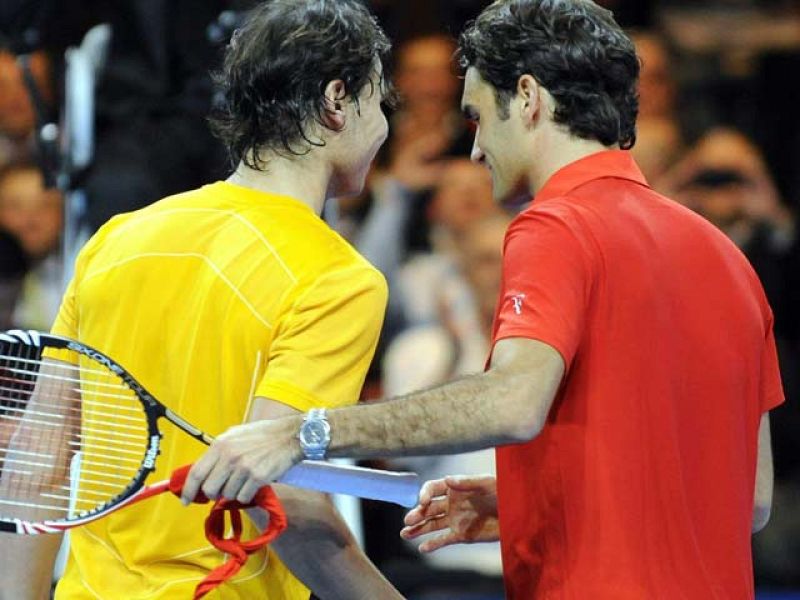 Este martes en Suiza se cerró el primer capitulo de este doble duelo solidario entre Nadal y Federer. Si en Madrid le toca a Bisbal en Zúrich fue DJ Bobo, el que animó los prolegómenos del partido con un espectacular show. 