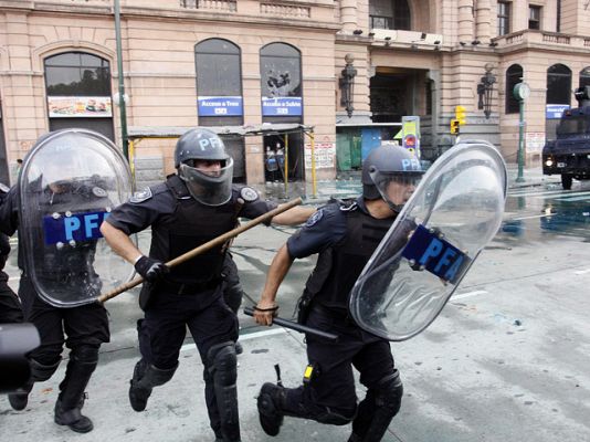 Graves incidentes en la principal estación de trenes de Buenos Aires tras una protesta laboral