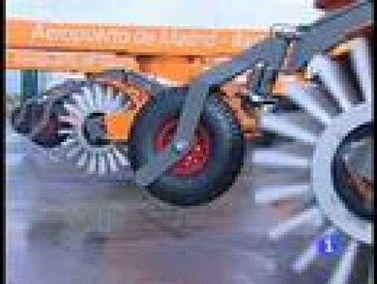 Telediario 1 - Barajas preparado para la nieve