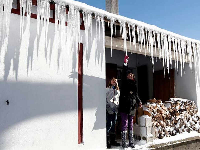 Hasta 34 provincias españolas se encuentran en alerta por frío este lunes.